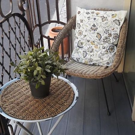Joli Loft Dans Village Pittoresque Péret Buitenkant foto